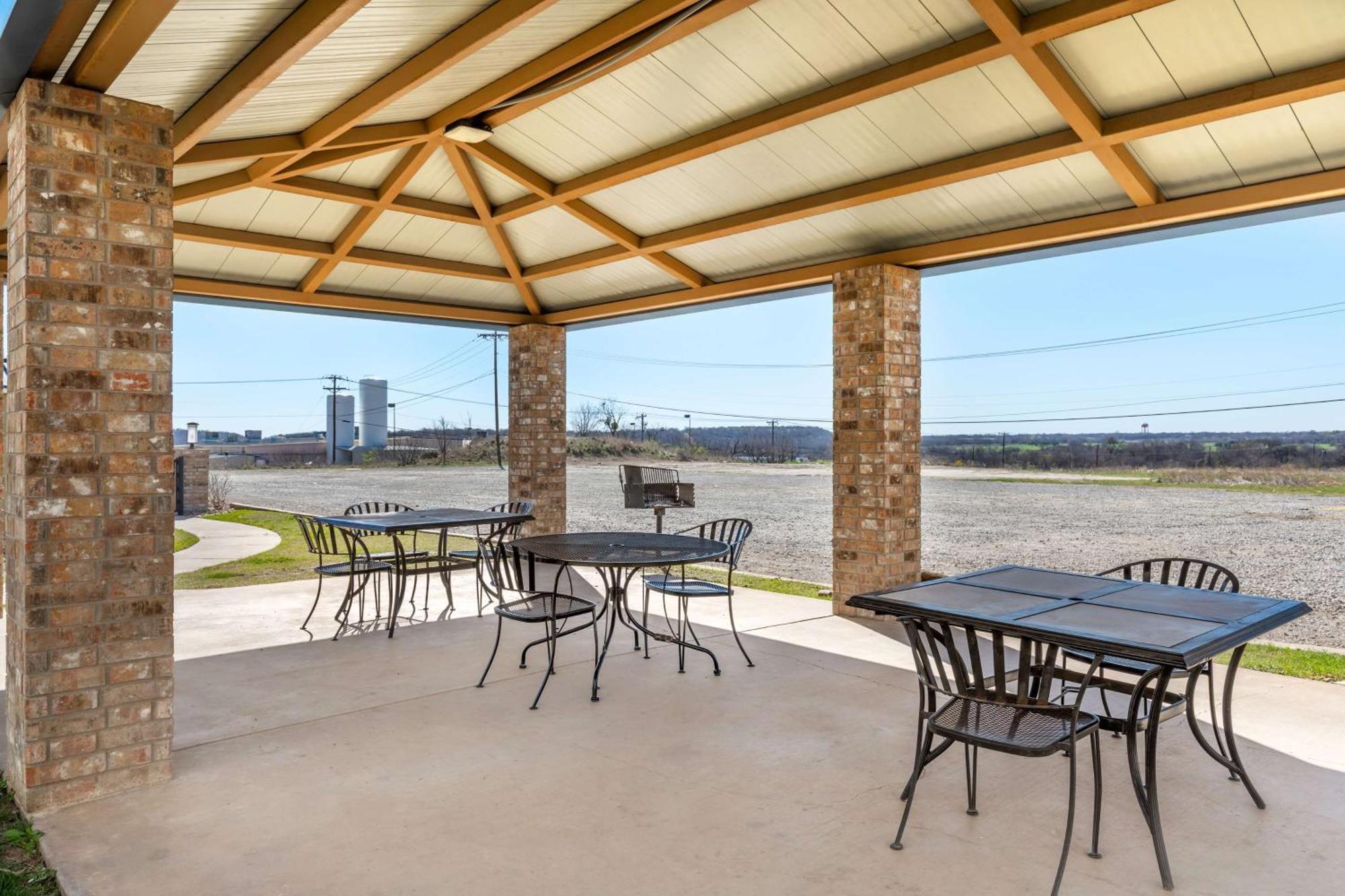 Best Western Clubhouse Inn&Suites Mineral Wells Exterior foto