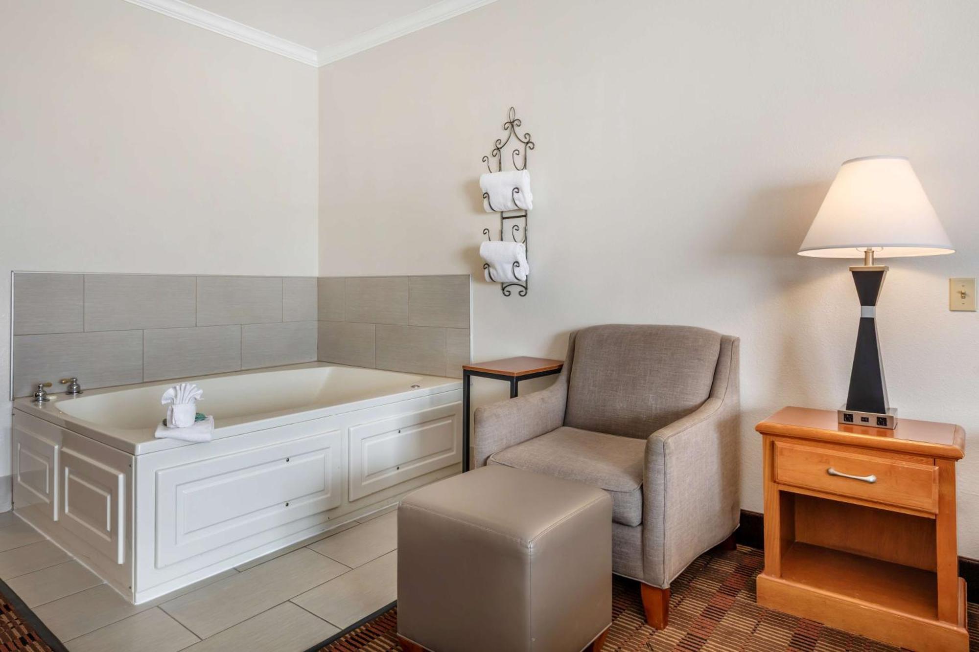 Best Western Clubhouse Inn&Suites Mineral Wells Exterior foto